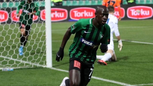 Modou Barrow, Kayserispor maçı sonrası Denizlispor'dan ayrıldı