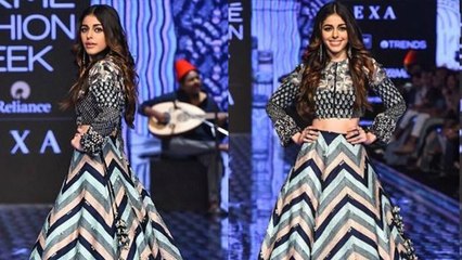Lakme Fashion Week 2020 : Alaia Furniturewalla पड़ी सब पर भारी , दिखा Glamorous अंदाज । Boldsky