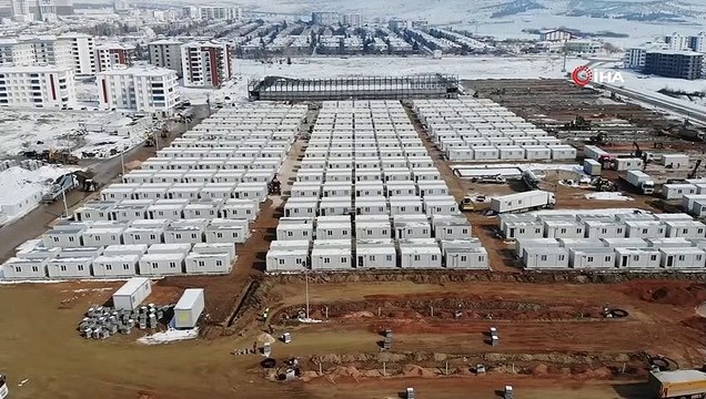 Elazığ’da depremin yaraları sarılıyor