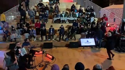 Taksim Meydanı'nda 'kavuşma durağı'