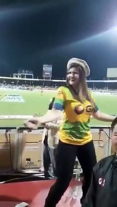 zaerrn khan psl match