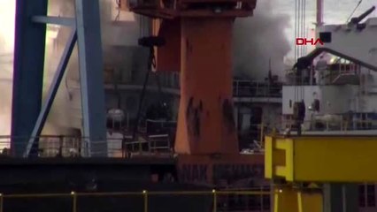 Tuzla'da gemide yangın