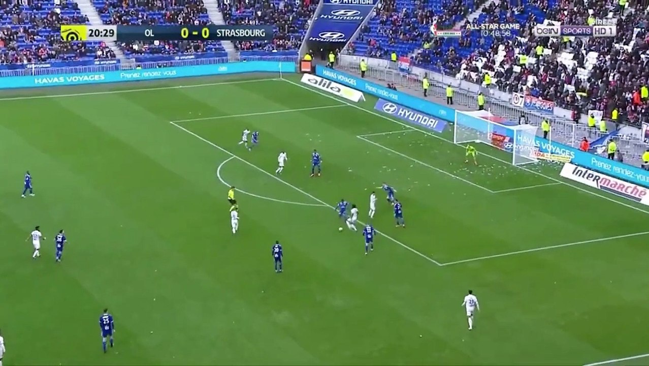 Le but de Bertrand TRAORÉ contre Strasbourg en ligue 1