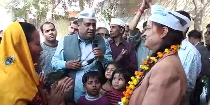 आगरा में आम आदमी पार्टी ने चलाया सदस्यता अभियान