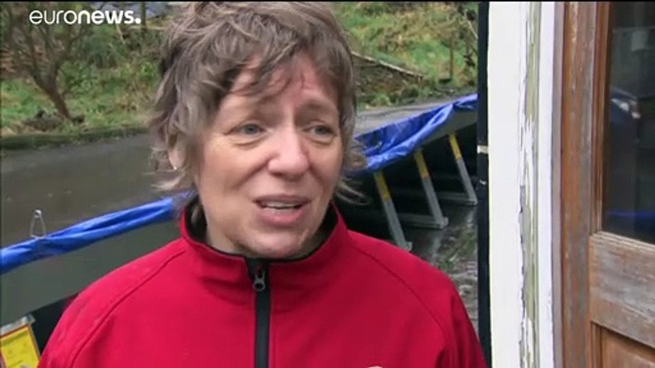 'Dennis': Alarmstufe Rot für Großbritannien