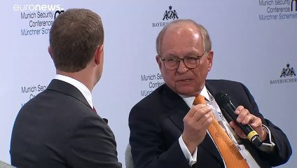 Zuckerberg defende regulação estatal do Facebook