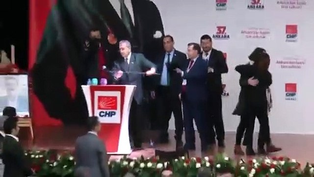 CHP Ankara Kongresinde cinsiyetçi söylem ortalığı karıştırdı