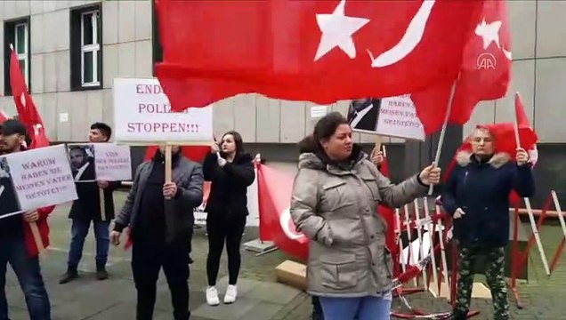 Hamit Paksoy'un polis kurşunuyla yaşamını yitirmesi Almanya'da protesto edildi - WUPPERTAL