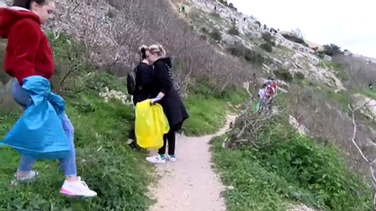 Marseille. A ND de la Garde, des centaines de personnes se mobilisent pour l'environnement