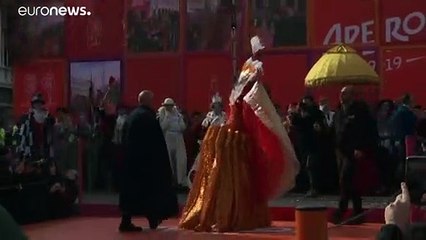 30 mil pessoas assistiram ao "Voo do Anjo" em Veneza