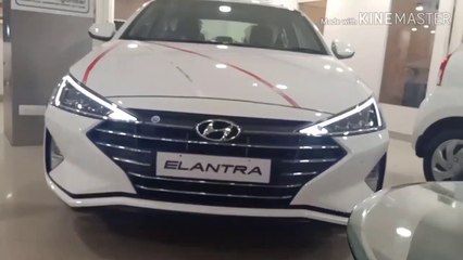 HYUNDAI Elantra 2019 Live walk-around