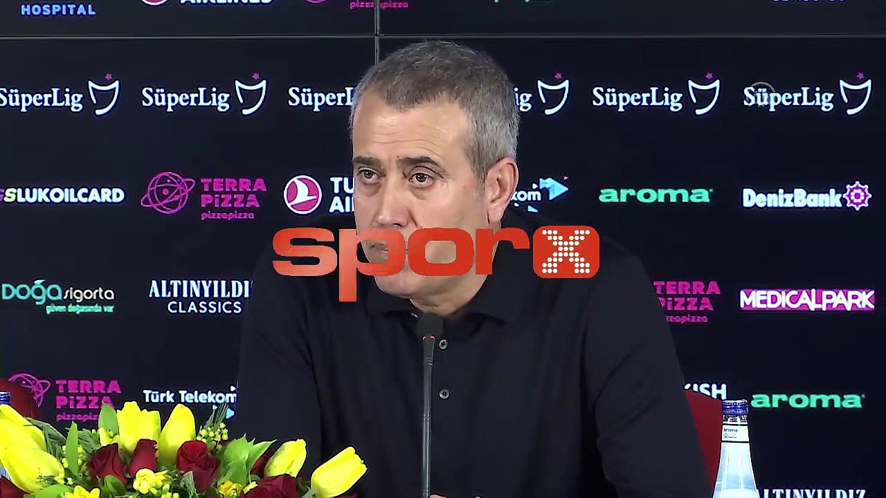 Kemal Özdeş: "Sahadaki hakemler ve VAR, penaltıyı görmemiş"