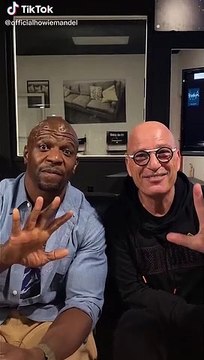 Terry Crews dan Howie Mandel Bikin Video TikTok Bagaikan Langit