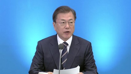 문 대통령 "경제 활력 되살리는데 전력 기울일 때...정상적 경제활동 복귀" / YTN