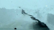 Doğuda kış - 102 köy yolu ulaşıma kapandı
