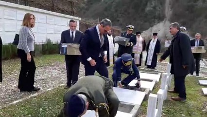 Ora News - Varrosen në manastirin e Shën Nikollës eshtrat e 20 ushtarëve grekë