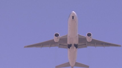 항공업계 3천억 원 긴급 수혈...각종 사용료 납부 유예 / YTN