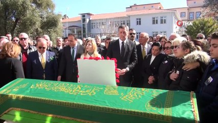 Bakan Selçuk, emekli Milli Eğitim Müdürü’nün cenazesine katıldı
