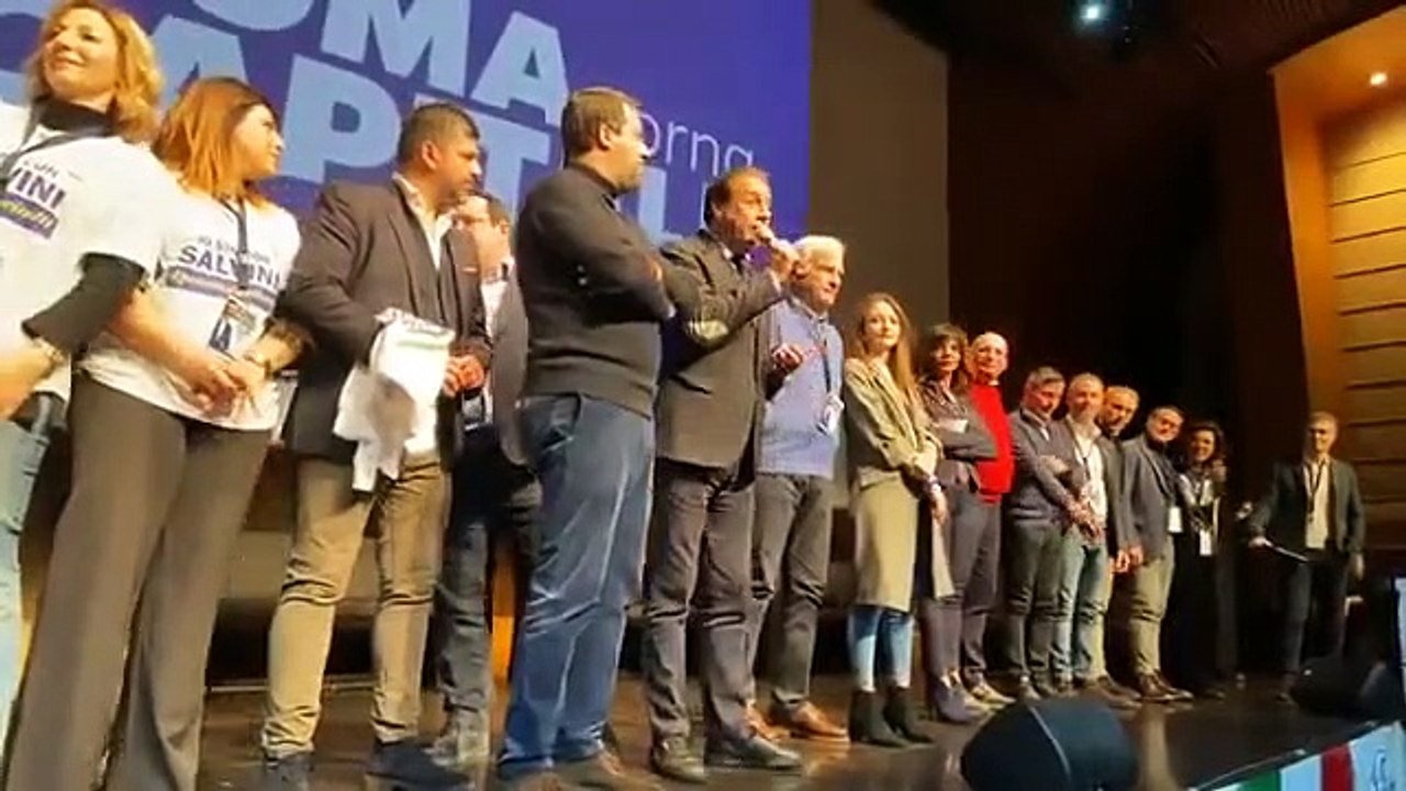 Salvini a Roma dal Palazzo dei Congressi- perch...