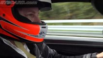 Drag-race en ligne droite : la Koenigsegg Agera R bat une Bugatti Veyron