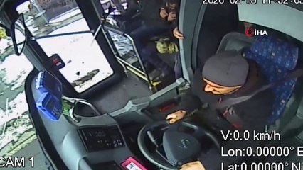 Engelli vatandaşı kucağında taşıyan şoförün kanseri yendiği ortaya çıktı