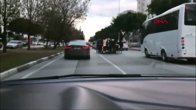 Patenli gençlerden tehlikeli yolculuk