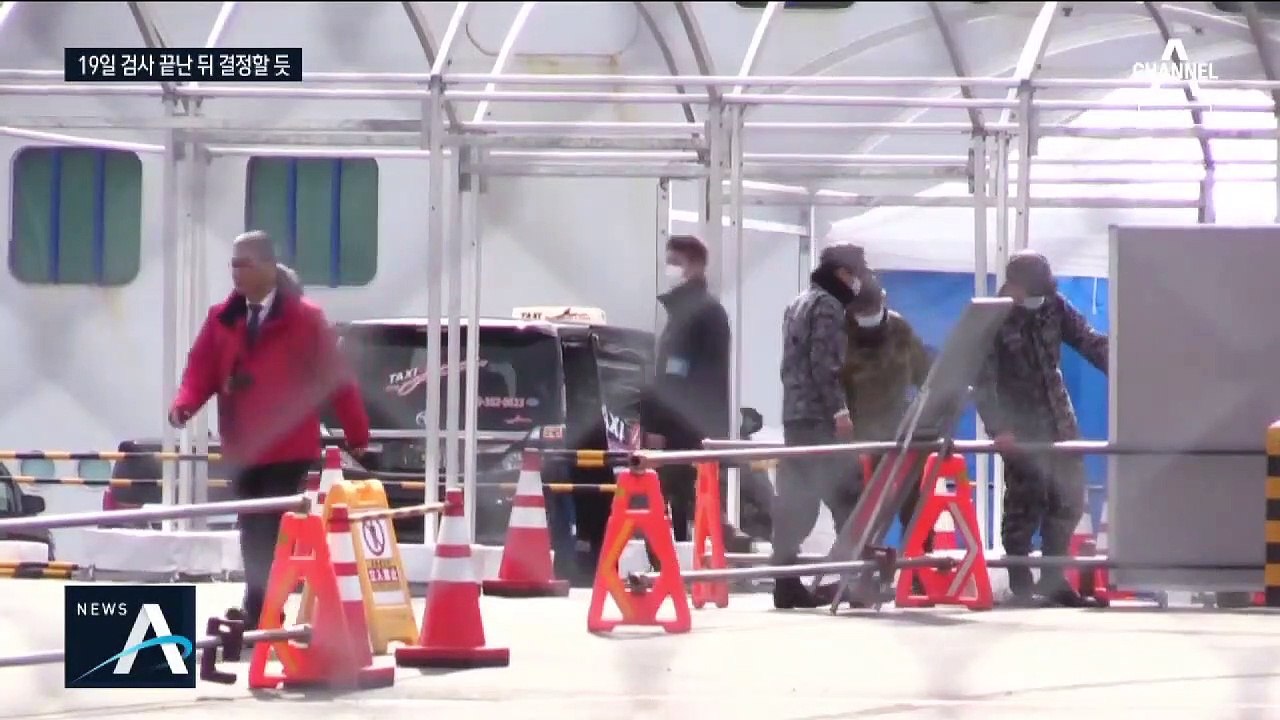 日 크루즈선 한국인 14명 이송…공군 수송기 투입될까