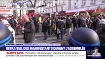 Retraites: plusieurs centaines de personnes manifestent devant l'Assemblée