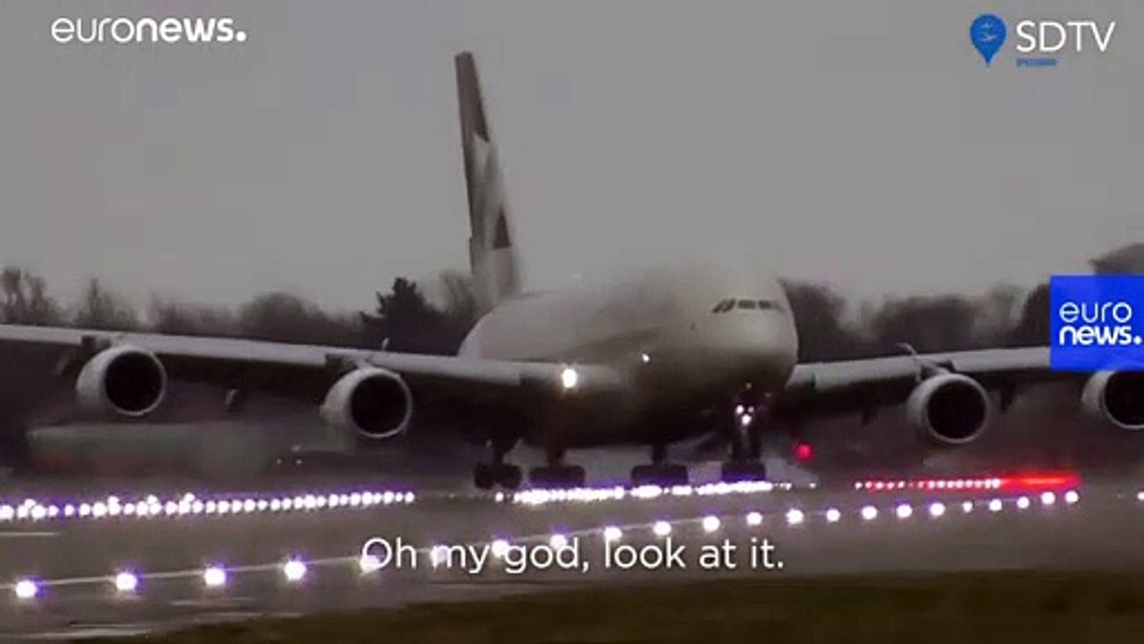 Video: Piloten landen A380 seitwärts bei starkem Wind in London