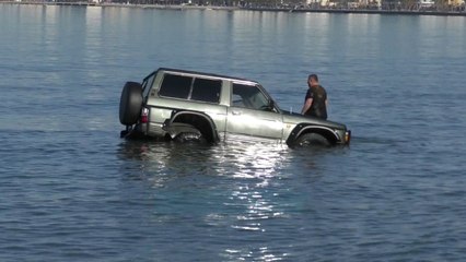 Vlorë / 3 makina përfundojnë në det - News, Lajme - Vizion Plus