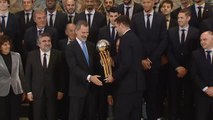 El rey recibe en Zarzuela al Real Madrid de baloncesto