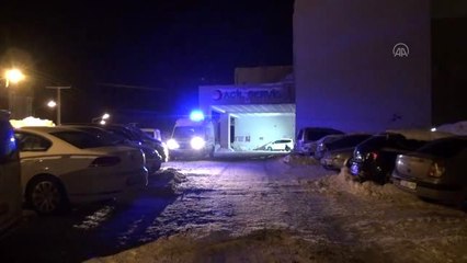 Tır ile kamyonet çarpıştı: 3 ölü, 2 yaralı