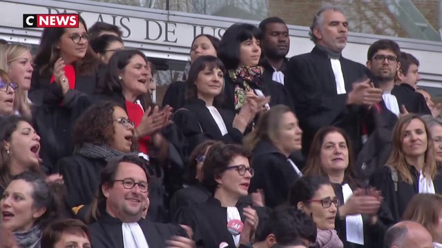 Réforme des retraites : à Toulouse, près de 300 avocats mobilisés contre le projet de loi