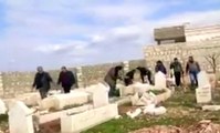 Esad rejimi yine mezarları yağmalıyor