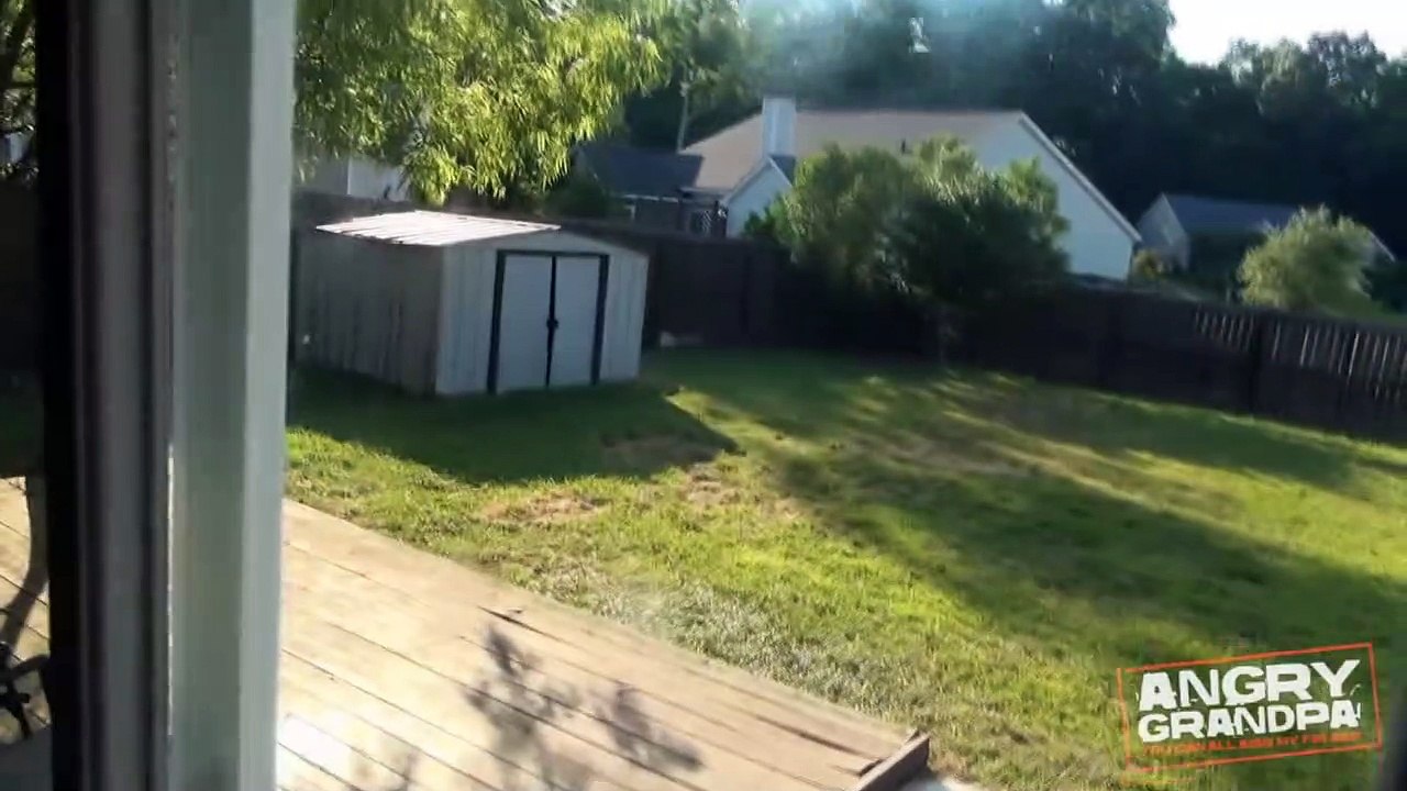 PICKLEBOY MOVED OUT! (THE PRANK) - video Dailymotion