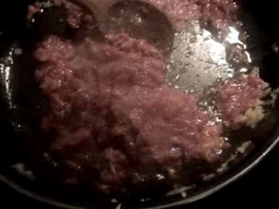Recette filmée de la pizza tunisienne