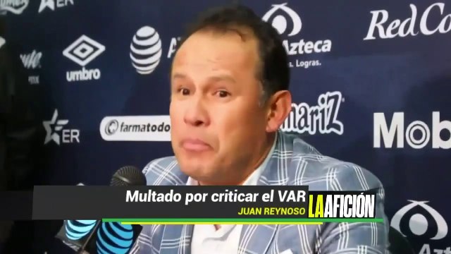 Multan a Juan Reynoso por criticar el VAR