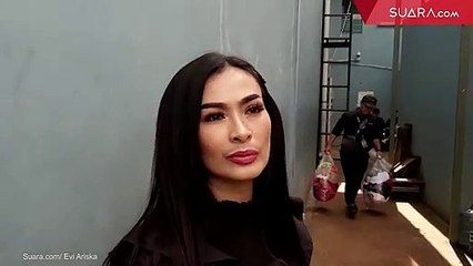Sempat Tak Percaya Ashraf Sinclair Meninggal, Iis Dahlia Akan Melayat ke Rumah Duka