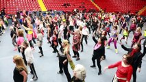 Başkentli kadınlardan 'kadına şiddete hayır” dansı