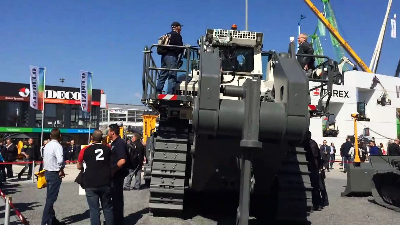 Brand New Liebherr PR776 Dozer And Specks