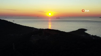 Adalar'da gün batımı hayran bıraktı