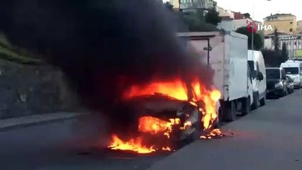 İstanbul'da LPG'li otomobil alev alev yandı