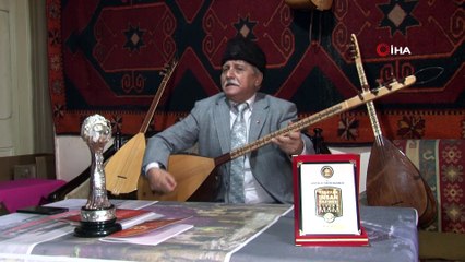 Aşık Ali Rıza Ezgi; “Sanatçı, Bir Memleketin Azı Dişidir”