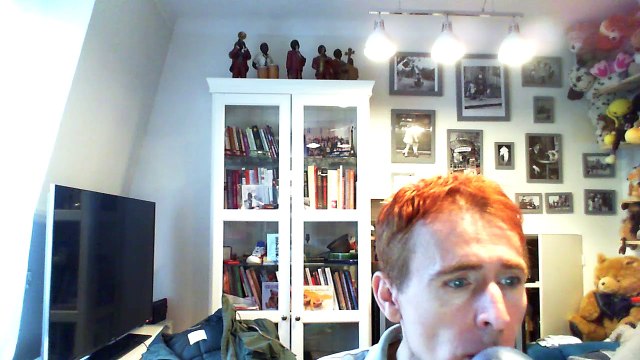 Wiwi égratigne speak softly love