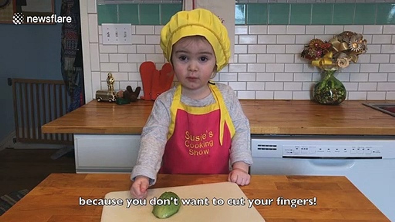 Adorable two-year-old cooking guru demonstrates how to use a knife correctly