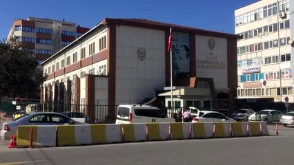 İşten çıkarıldığı gerekçesiyle amirinin evine ateş açan kişi yakalandı