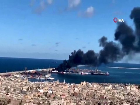 Hafter güçlerinden Trablus limanına saldırı