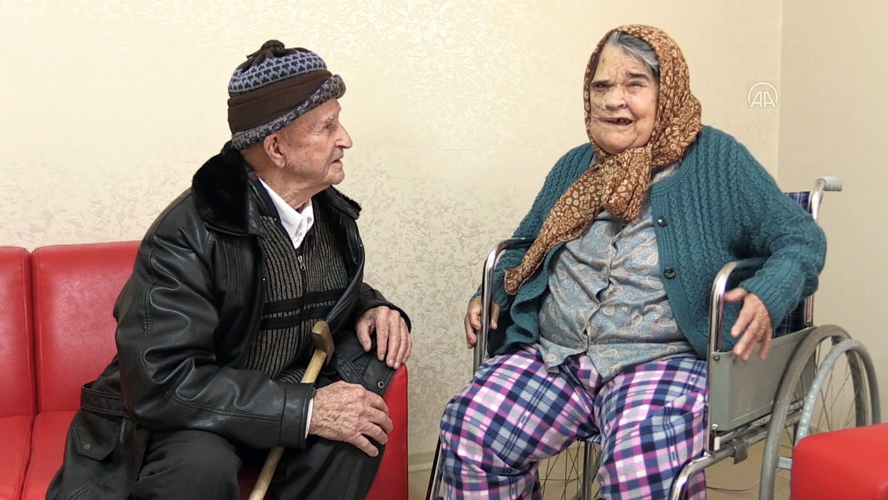 Huzurevinde bir 'unutulmaz' sevda (1) - İZMİR