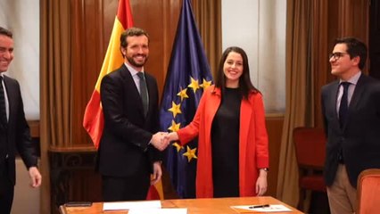 Casado y Arrimadas se reúnen en el Congreso para intentar cerrar un acuerdo para las próximas autonómicas