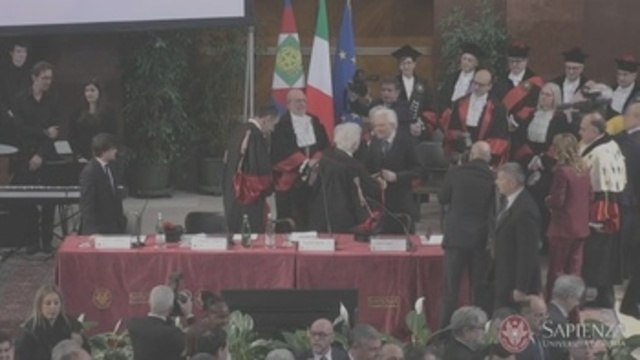 La senadora y superviviente del Holocausto Liliana Segre recibe honoris causa